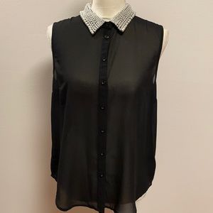 Forever 21 sleeveless top with pearls collar, size M